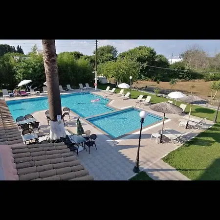 Banos 2 Bed And Swimming Pool *