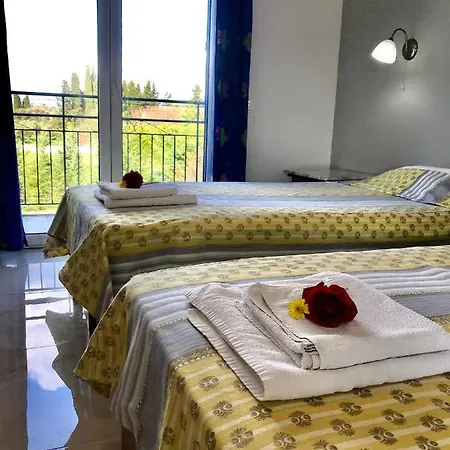 Banos 2 Bed And Swimming Pool