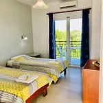 Apartment Banos 2 Bed And Swimming Pool Roda (Corfu)