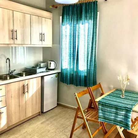 Guest house In - Banos And Swimming Pool Roda (Corfu)