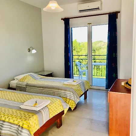 Guest house In - Banos And Swimming Pool Roda (Corfu)