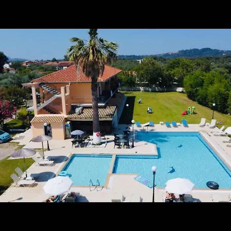 Апартаменты Banos 2 Bed And Swimming Pool *