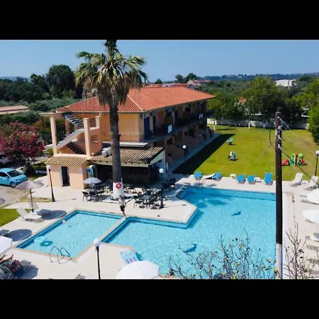 Апартаменты Banos 2 Bed And Swimming Pool *